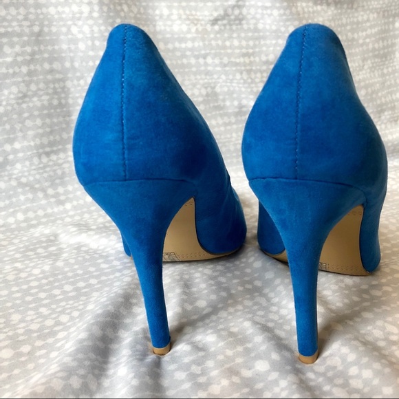 NWOT Blue Pointed Pumps - Picture 6 of 7